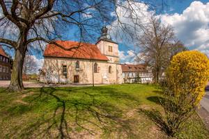 Kirche SchlossensembelOberellenWarm04 2016KH