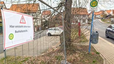 Bushaltestelle an der Werra-Brücke in Gerstungen © Karen Hartung bush uschen neu