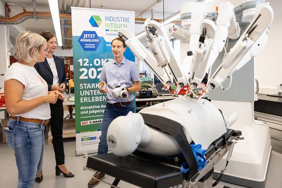 20220901 industrie intouch avateramedical quelle michael reichel ari106