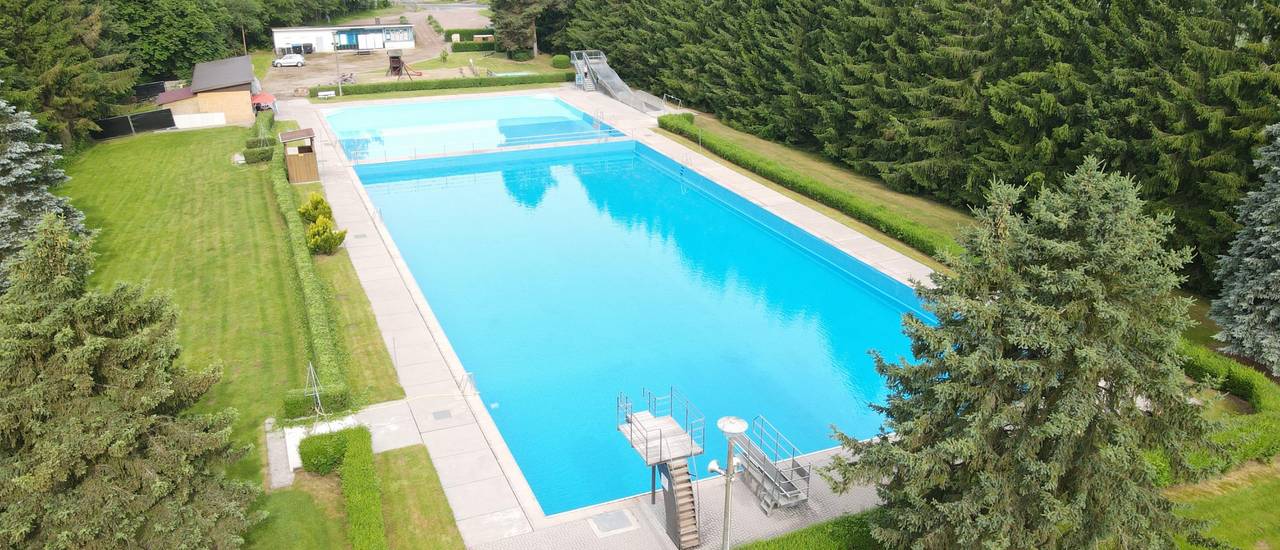 Freibad in Gerstungen 2026 ©Karen Hartung dji fly 20260602 091720 145 1780384686183 photo