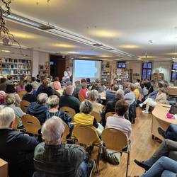 Vortrag zu Erbschaft /'Schenkung in der Bibliothek Marksuhl © Dana Pietsch IPU 20260318 183534