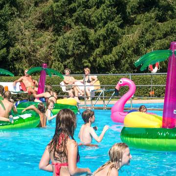 Schwimmbadfest1